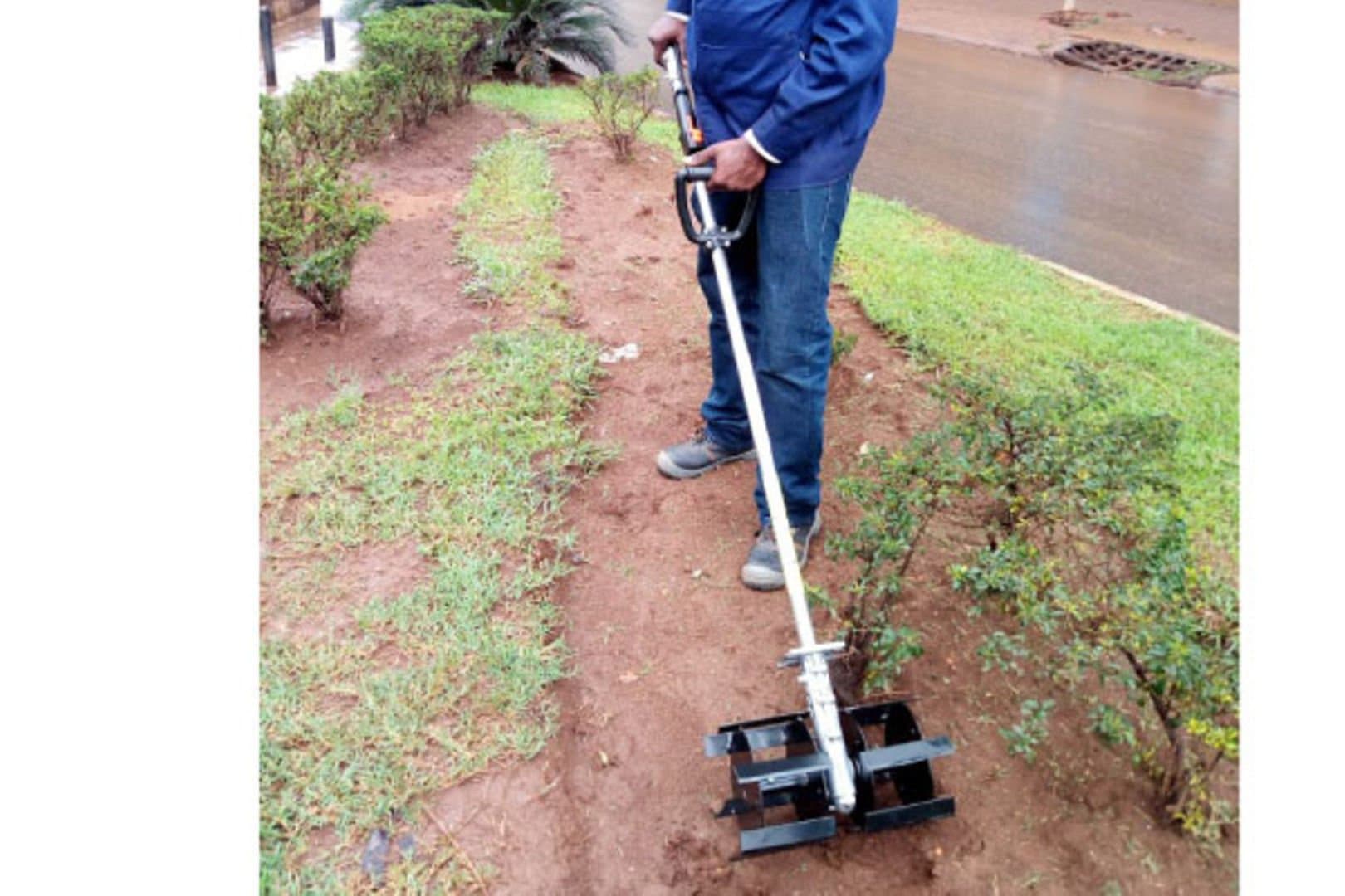 Garden Weeder Machine
