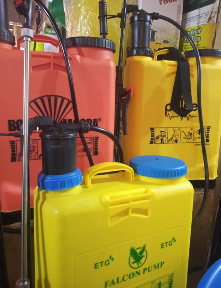 Knapsack sprayer